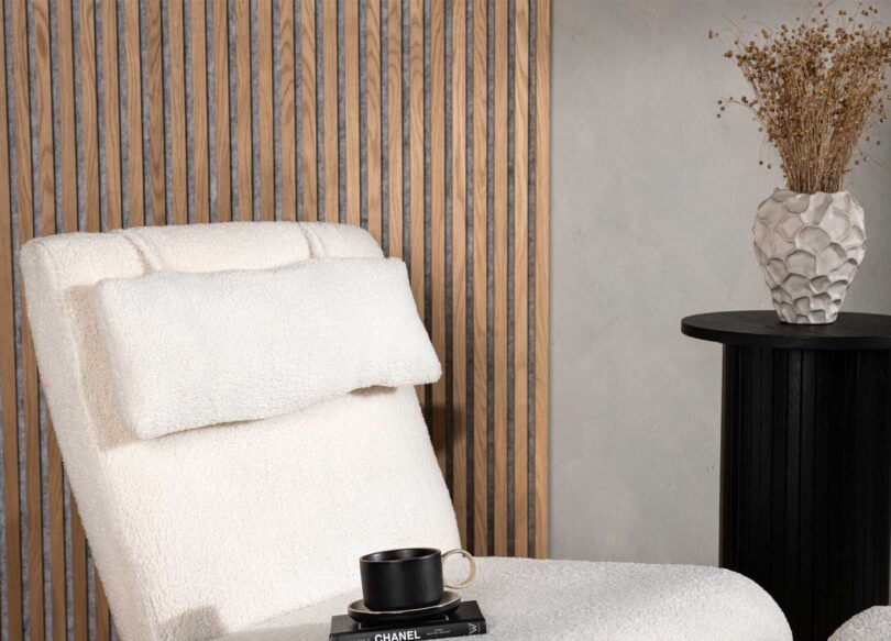 fauteuil détente en tissu peluche blanc
