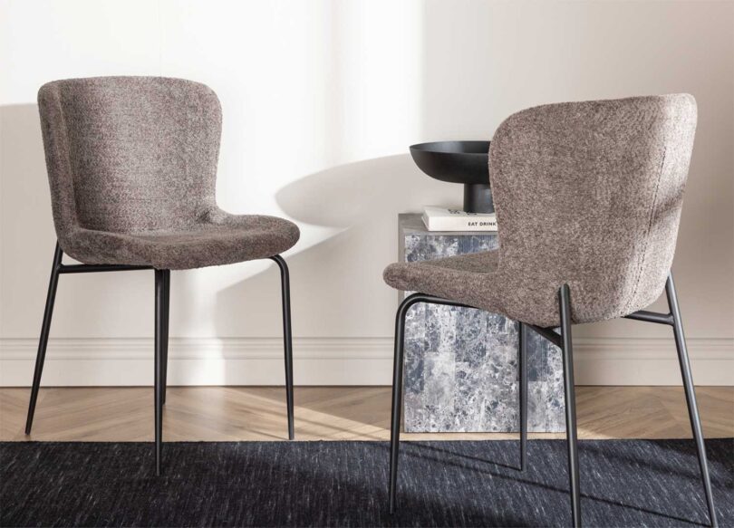 chaises de salle à manger moderne et confortable