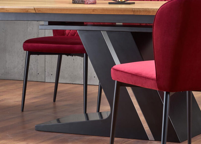 table repas avec un pieds moderne en forme de L