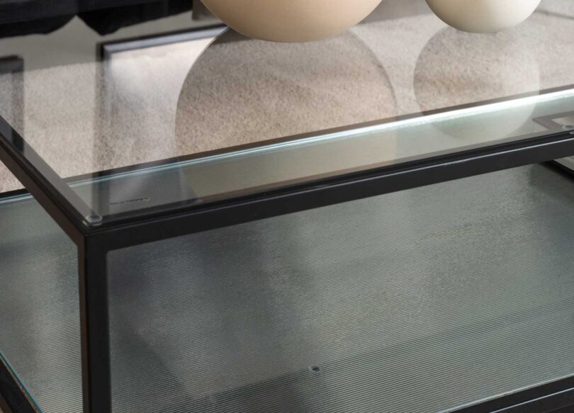 zoom sur le plateau en verre