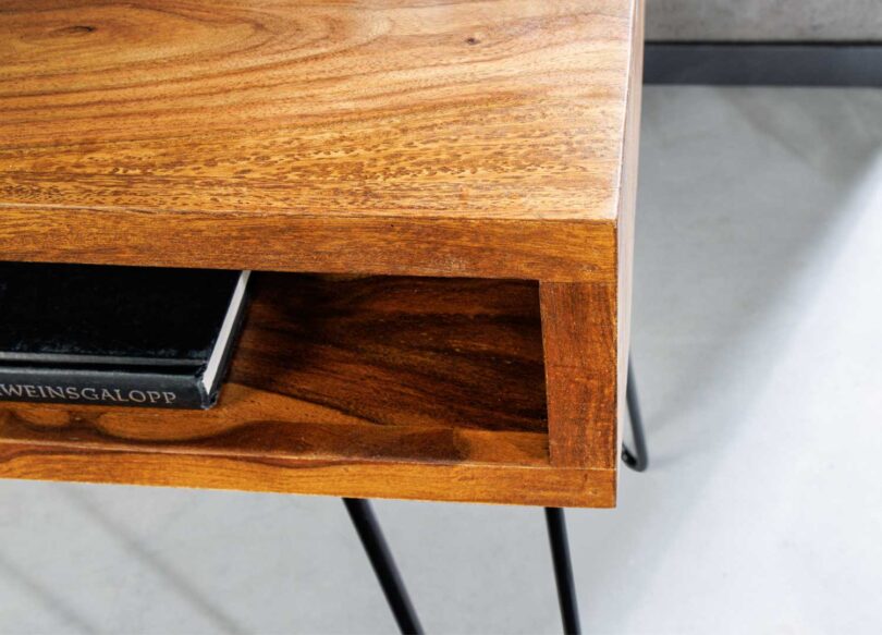 zoom sur le plateau avec un compartiment