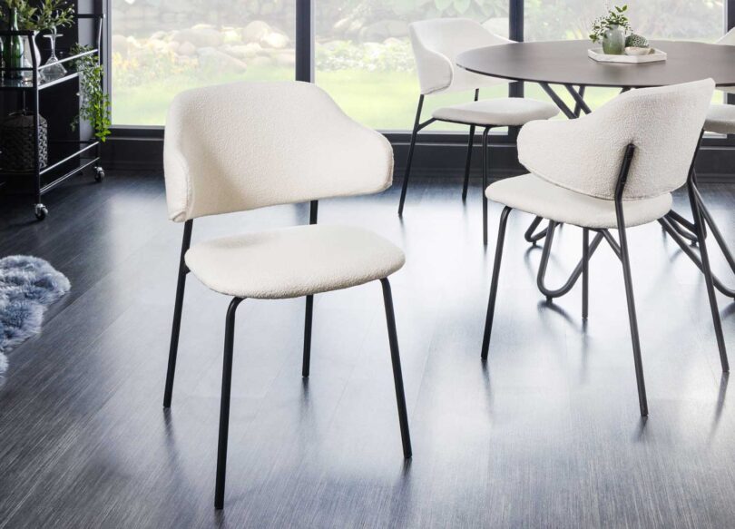 Chaise de salle à manger en tissu et métal noir