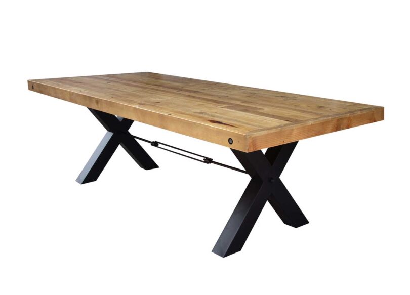 Table de repas en bois de pin massif