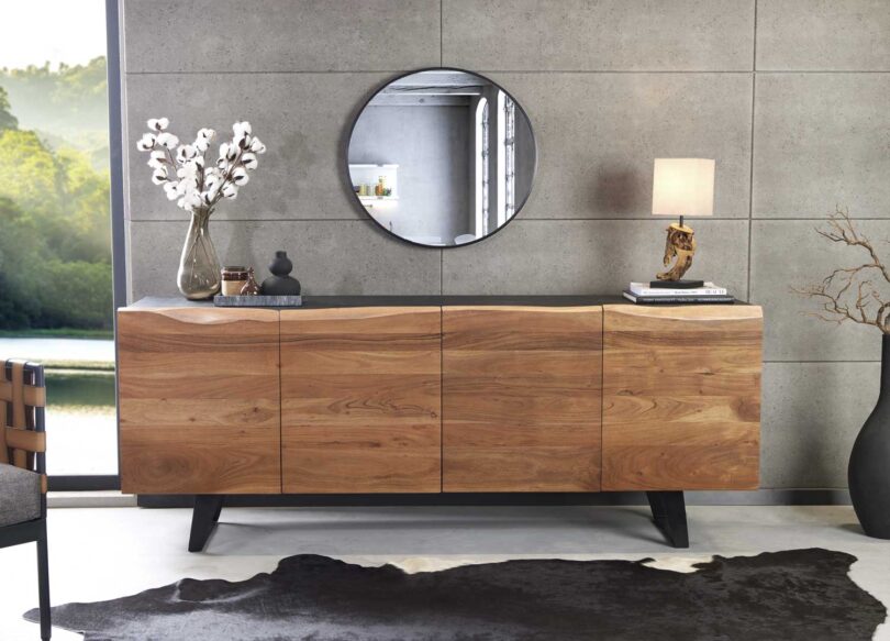 Buffet 4 portes en bois acacia massif