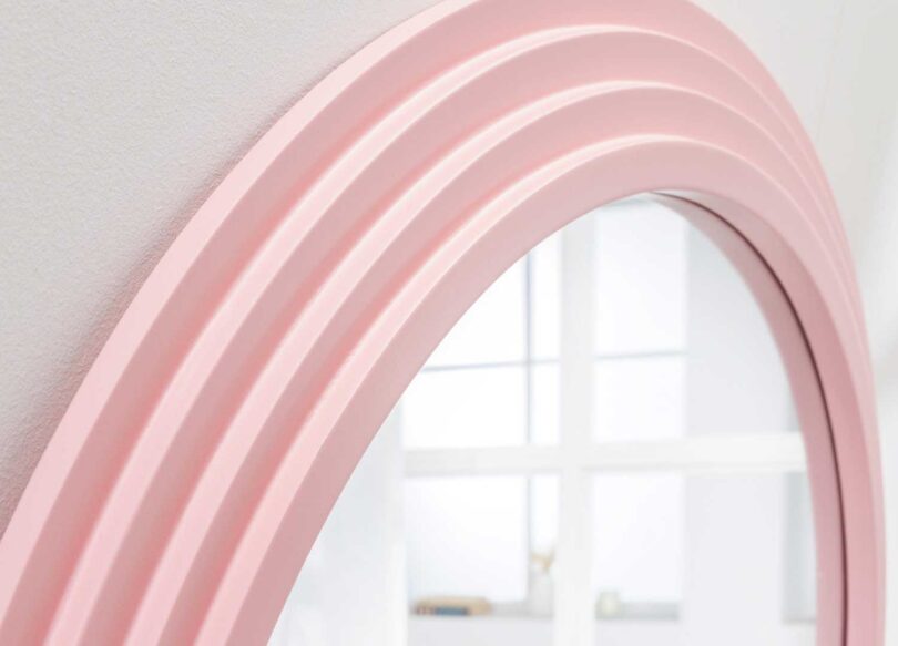 Arche du miroir rose moderne