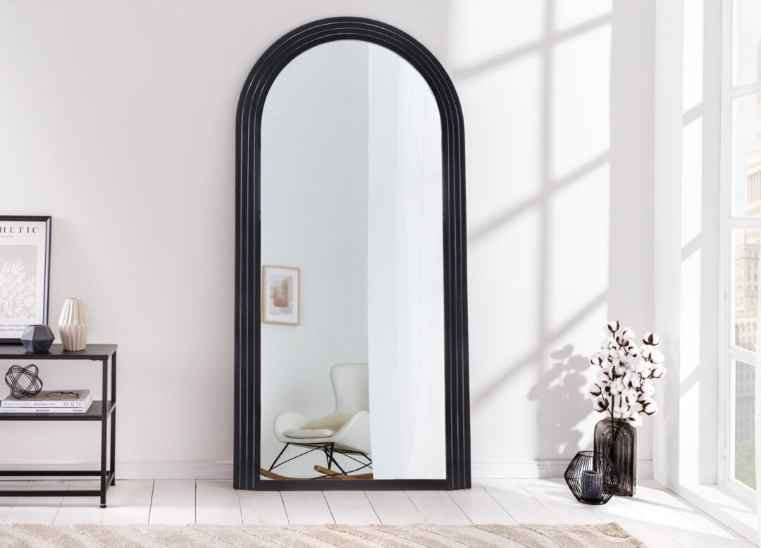 Miroir noir en forme d'arche