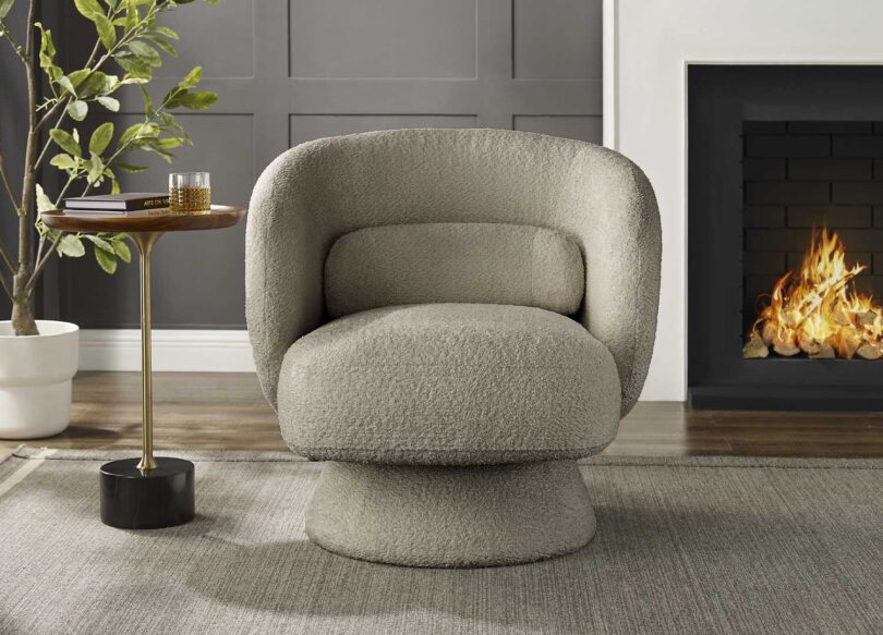 Fauteuil de salon couleur taupe rotatif
