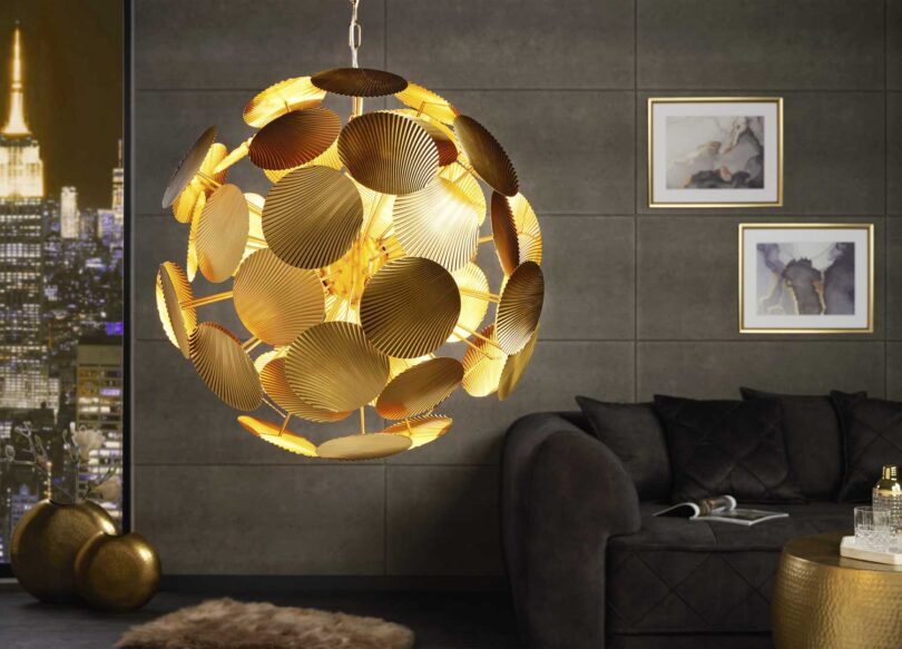 Lampe d'intérieur en métal doré