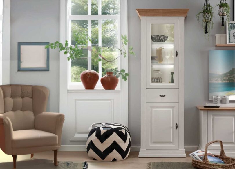 Meuble vitrine haute en bois de pin massif blanc cottage