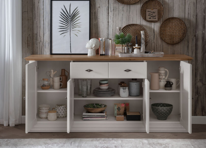 Ouverture du buffet en bois de pin massif blanc