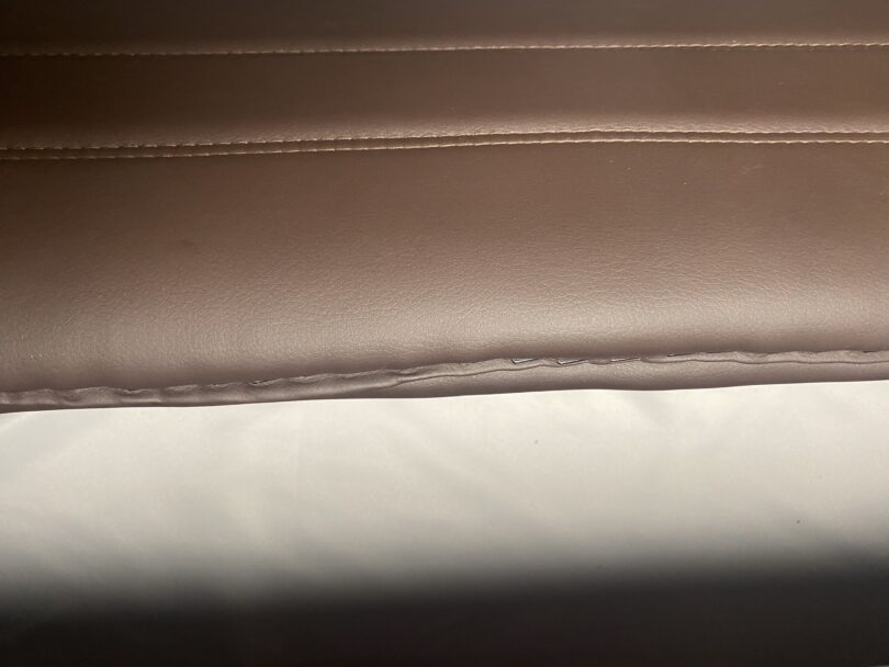 Banc en simili cuir marron