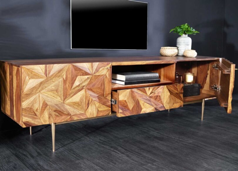 Ouverture du meuble tv en bois de sesham massif
