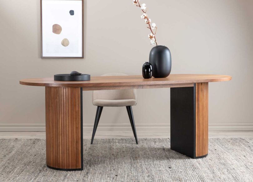 Table à manger ovale de 2m en placage bois