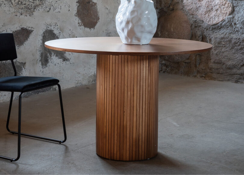 Table de salle à manger ronde 110cm placage noyer