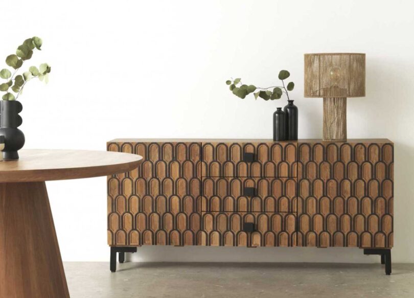 Buffet naturel sculpté main en bois de manguier massif