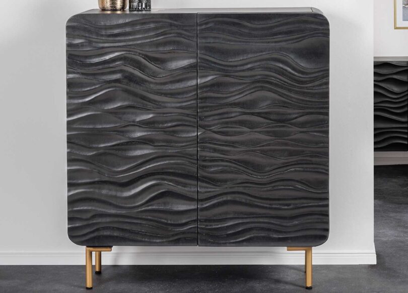 Buffet haut en bois de manguier massif teinté noir
