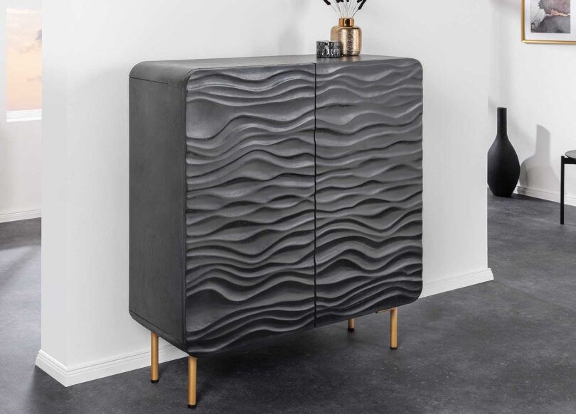 Buffet haut en bois de manguier massif teinté noir