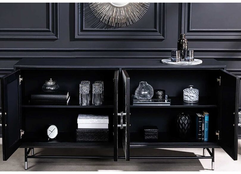 Buffet en bois massif noir avec décor en façades os de chameaux