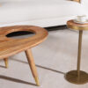 Table basse ovale en bois de manguier massif avec table d'appoint qui traverse la grande table