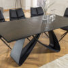 Table extensible noir rouille jusqu'à 260 cm