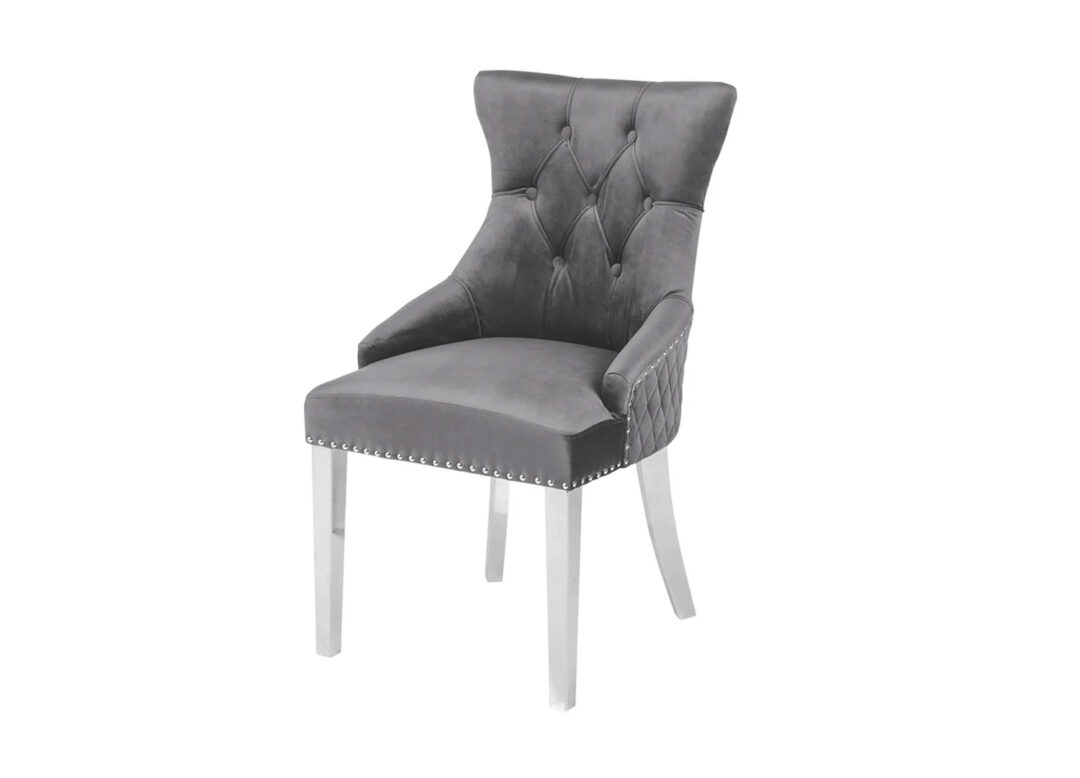 Chaise en velours gris chesterfield baroque