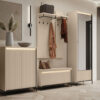 Meubles d'entrée beige avec façades striées et bandeau led