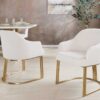 Chaises de salle à manger en velours côtelé beige et piétement en métal doré moderne