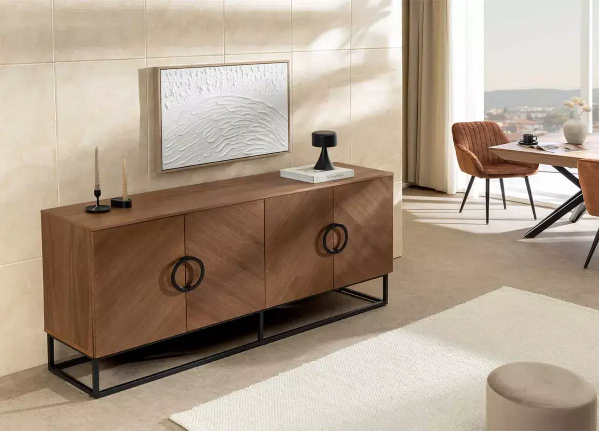 Buffet 4 portes de 180 cm en bois de noyer foncé