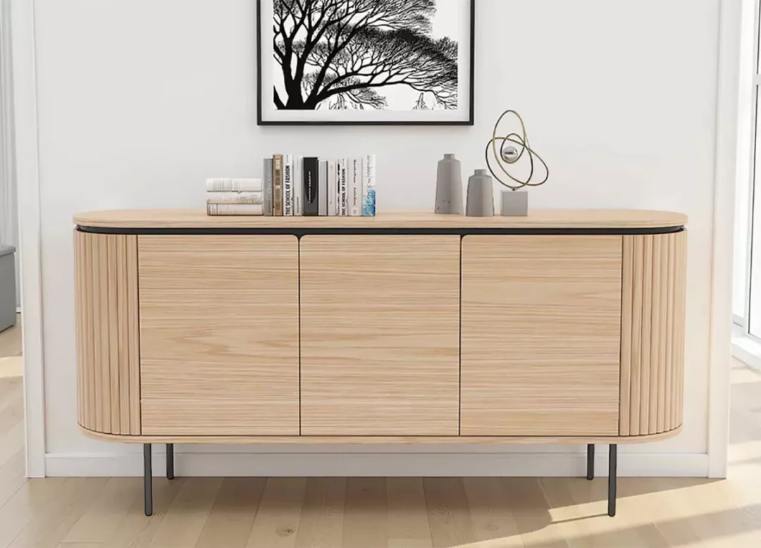 Buffet 160 cm en bois plaqué de chêne 3 portes
