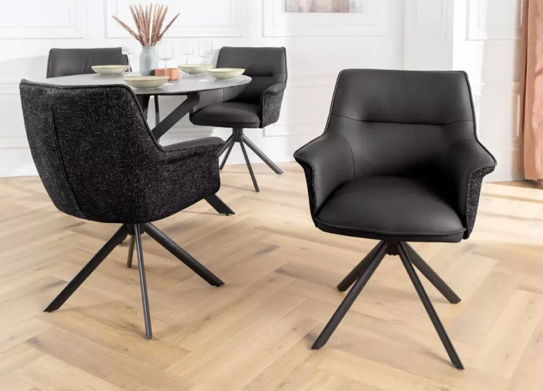 Chaise en cuir et tissu noir