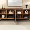 Buffet 4 portes de 180 cm en bois de noyer foncé