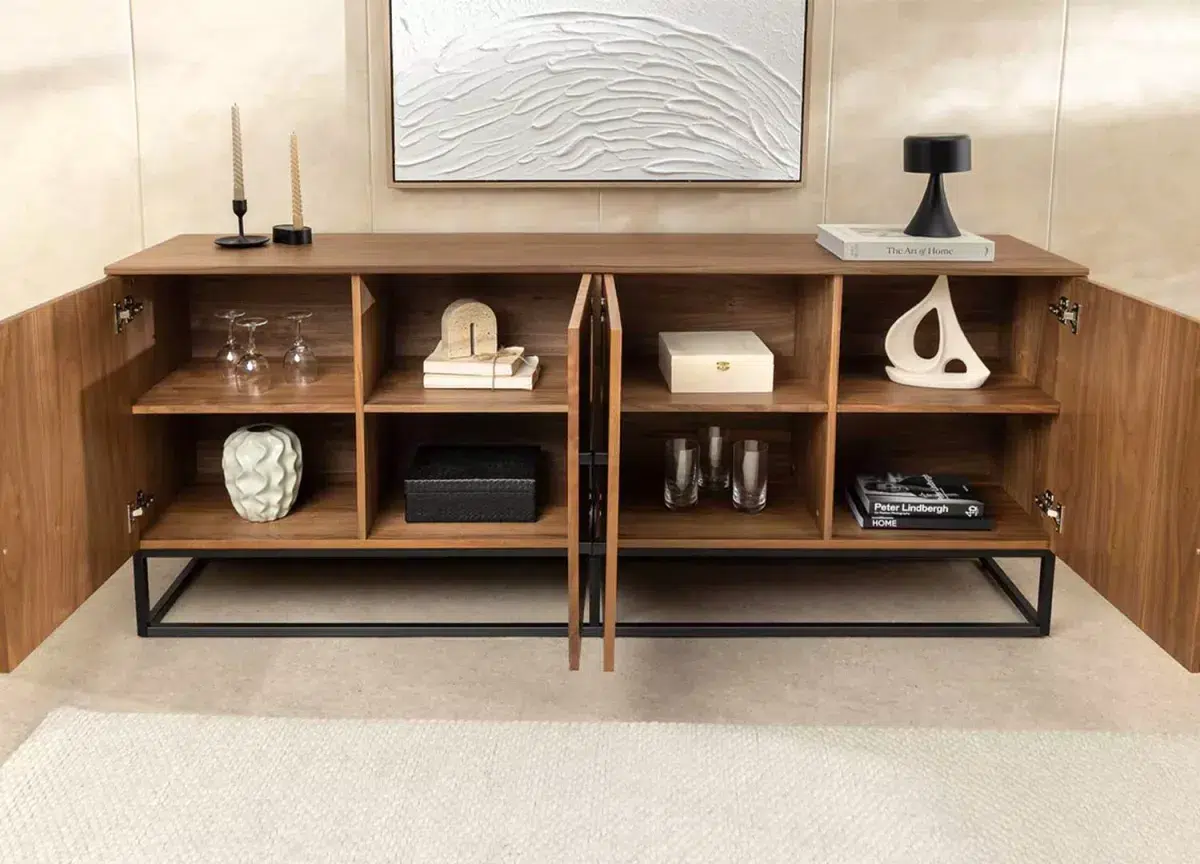 Buffet 4 portes de 180 cm en bois de noyer foncé