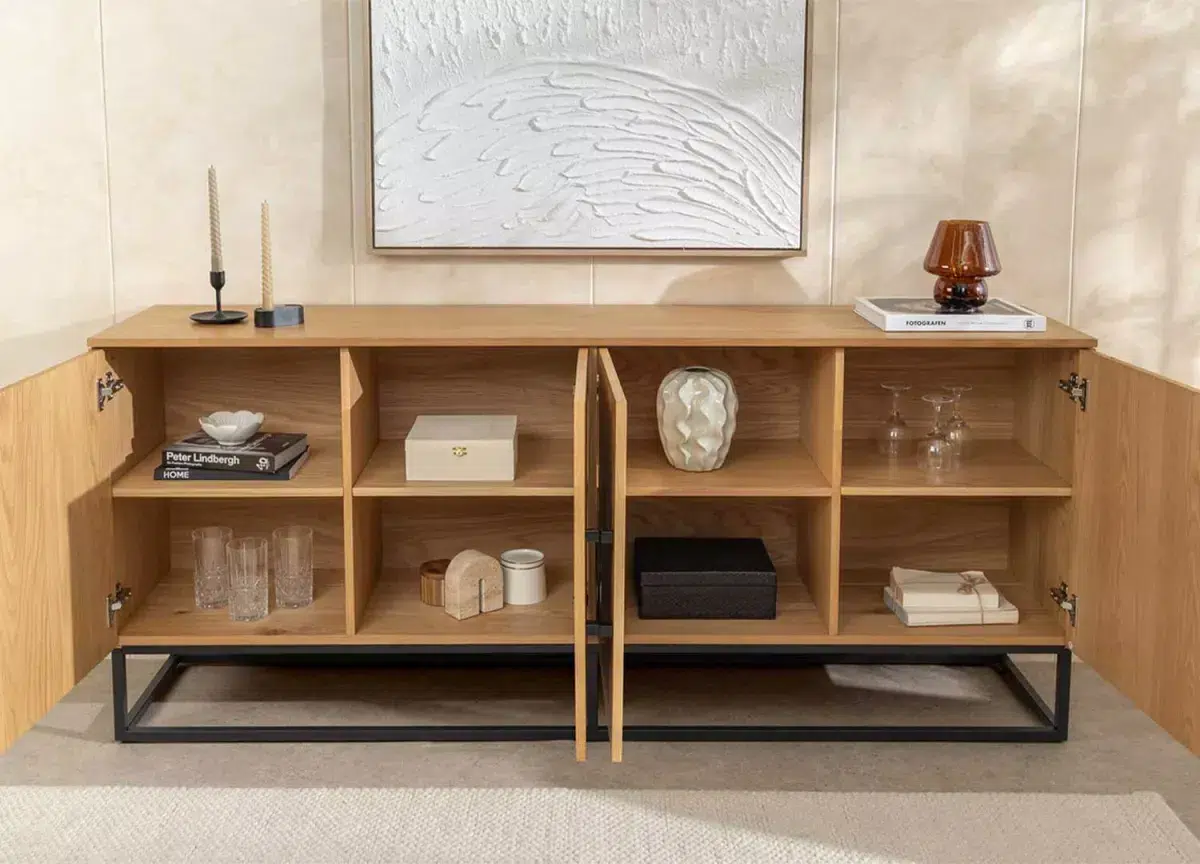Buffet en bois plaqué chêne de 180 cm