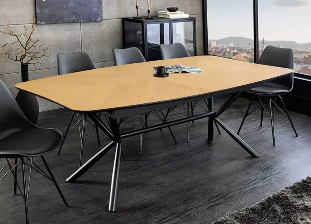 Table à manger extensible aspect bois de chêne 180-270 cm