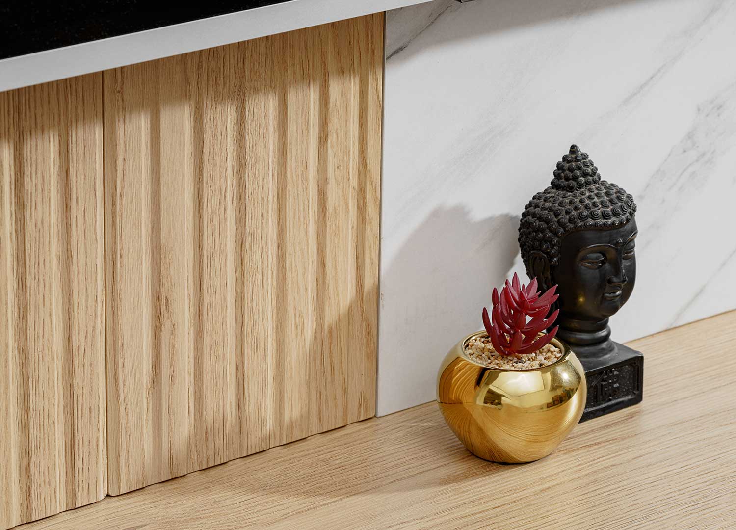 Faces rainurées bois clair