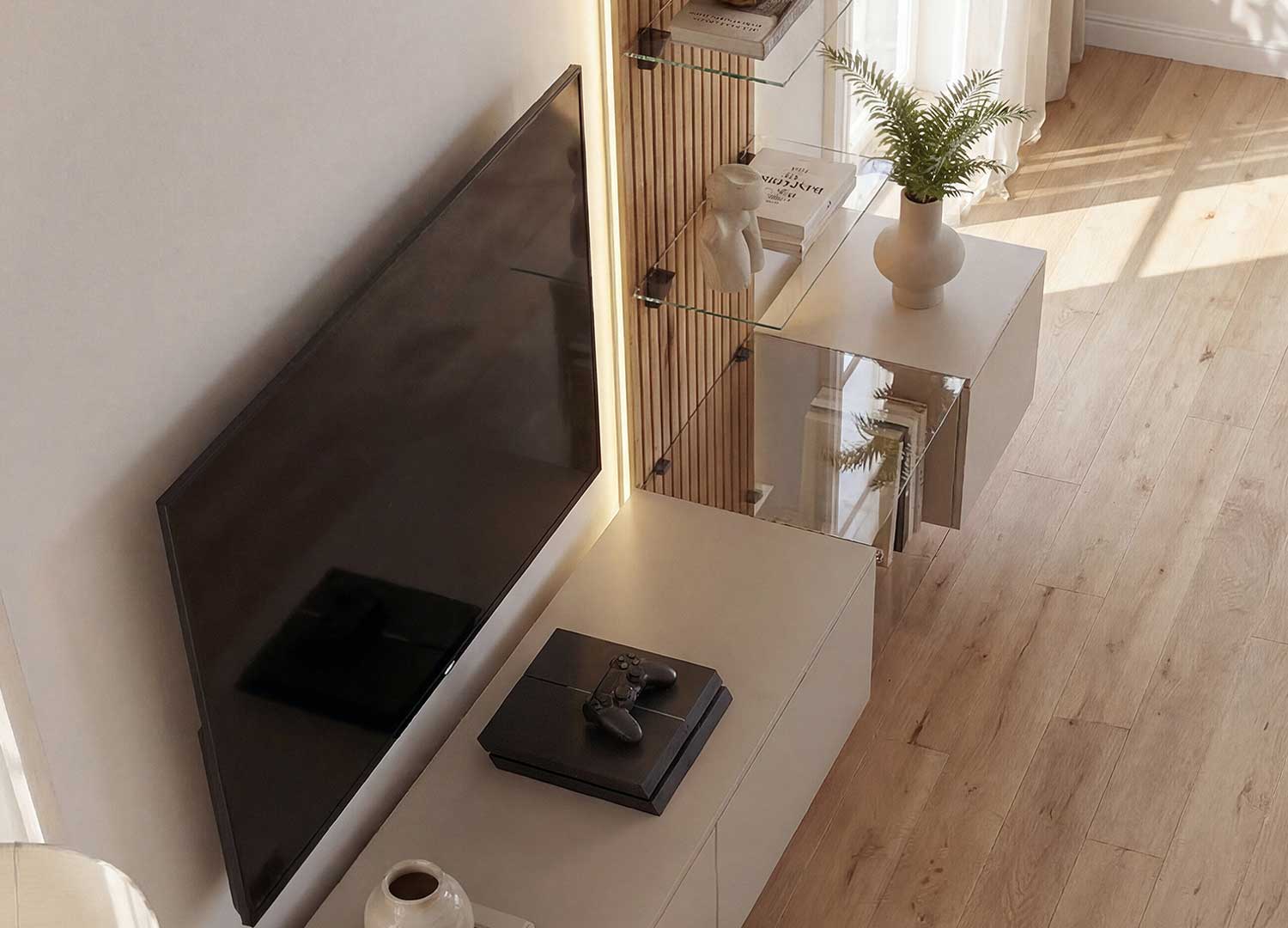 meuble tv mural avec étagères en verre