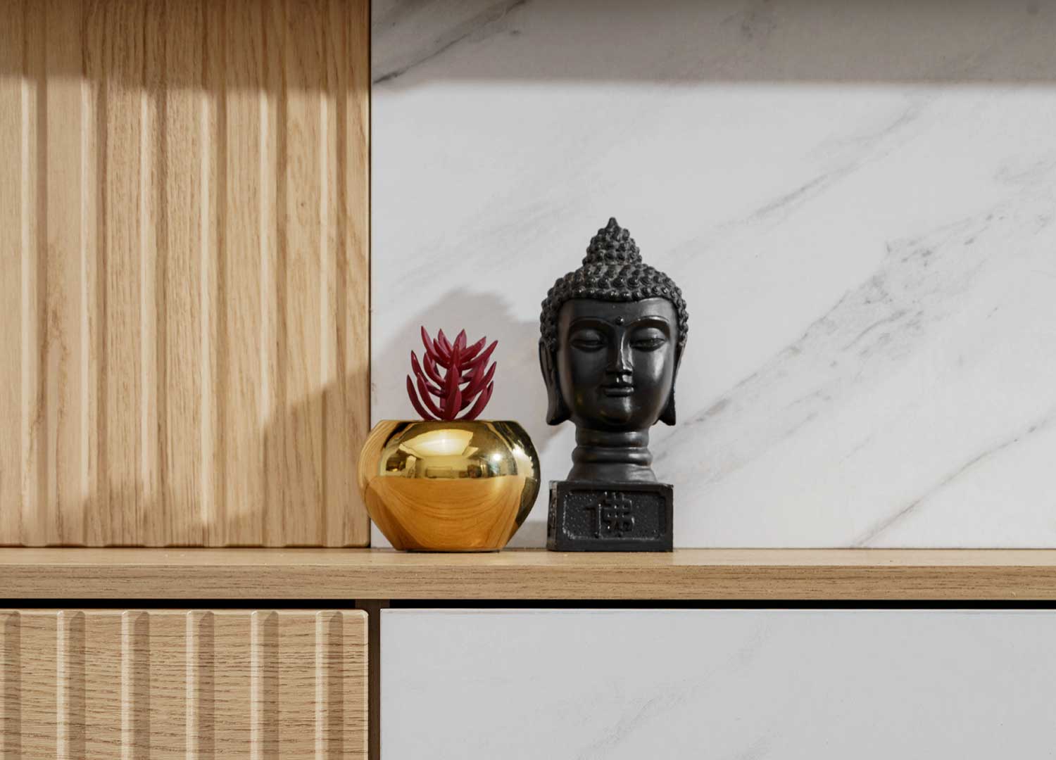 Panneau TV effet marbre blanc