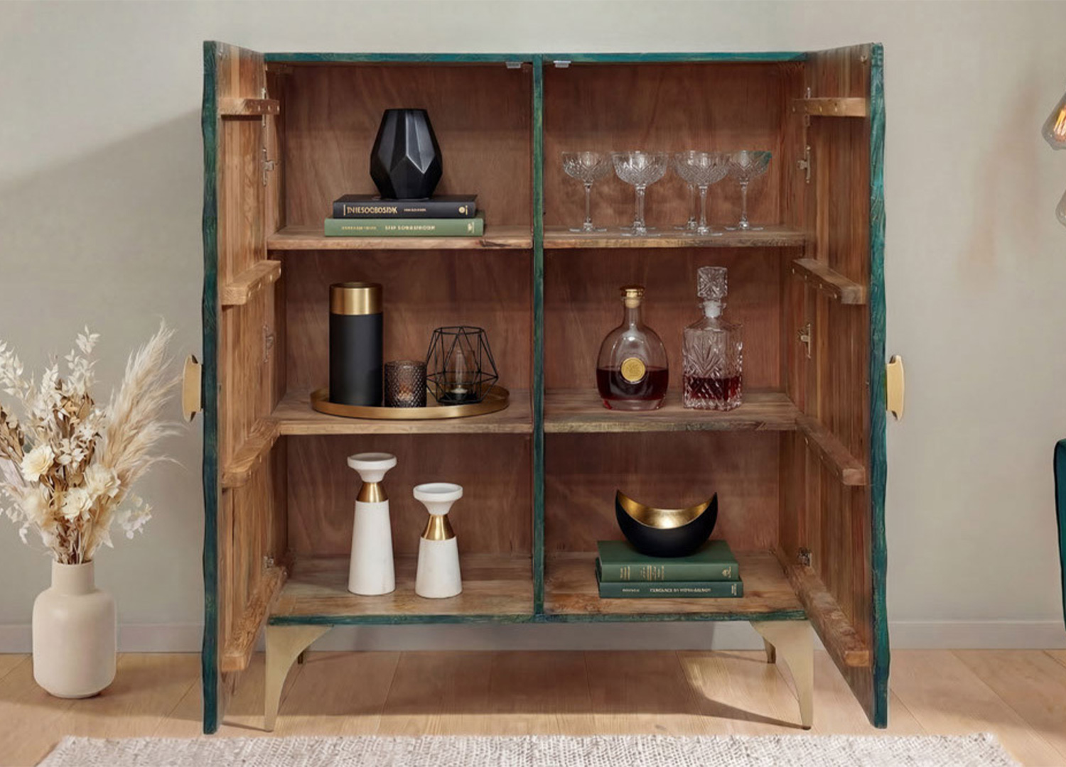 Buffet haut SOLEIL turquoise portes ouvertes avec 6 compartiments de rangement en bois de manguier