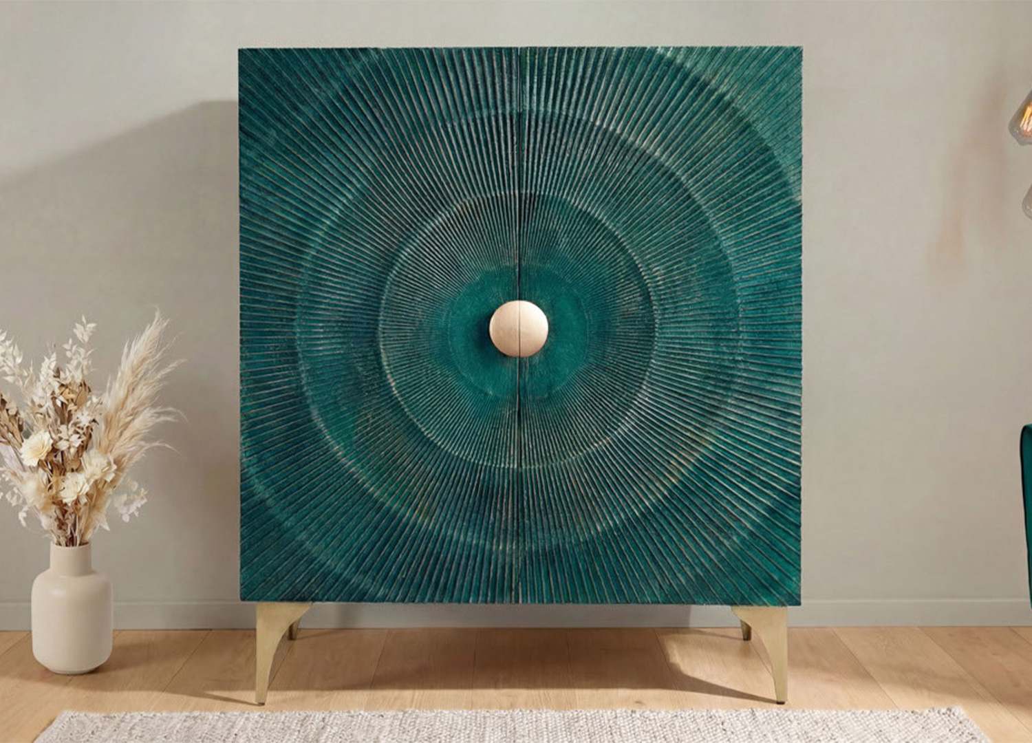 Buffet haut SOLEIL turquoise et doré avec portes sculptées en motif 3D rayonnant