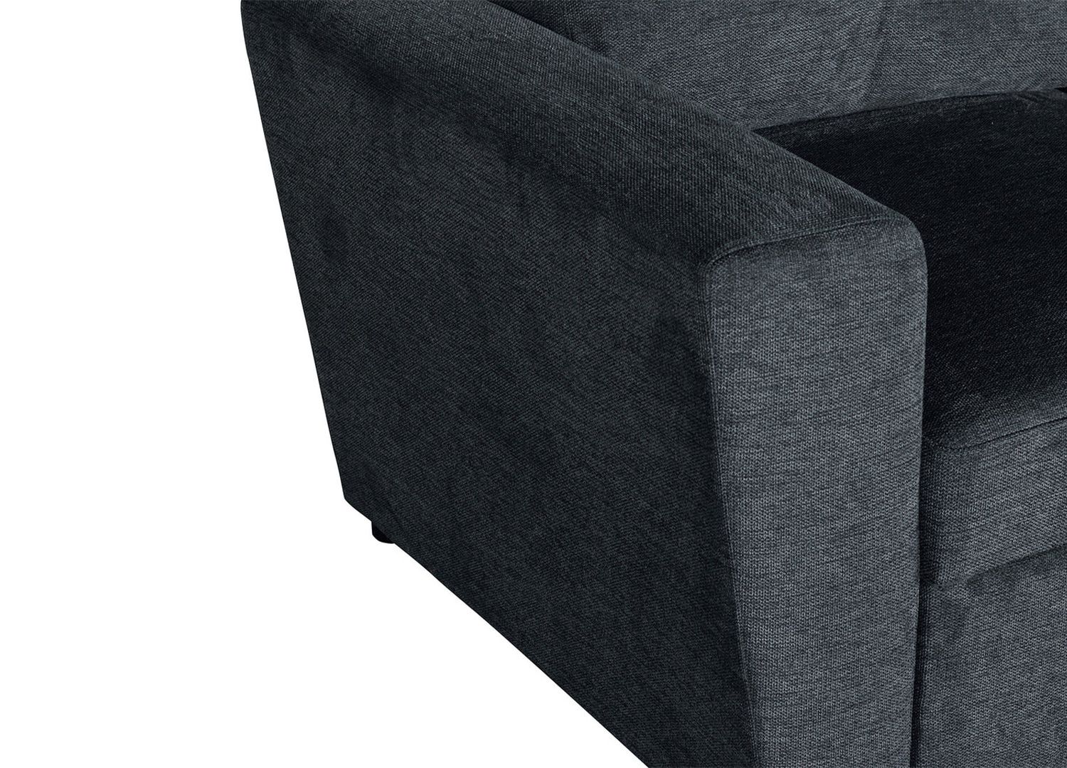 Détail de l’accoudoir du canapé MALO en tissu texturé gris anthracite
