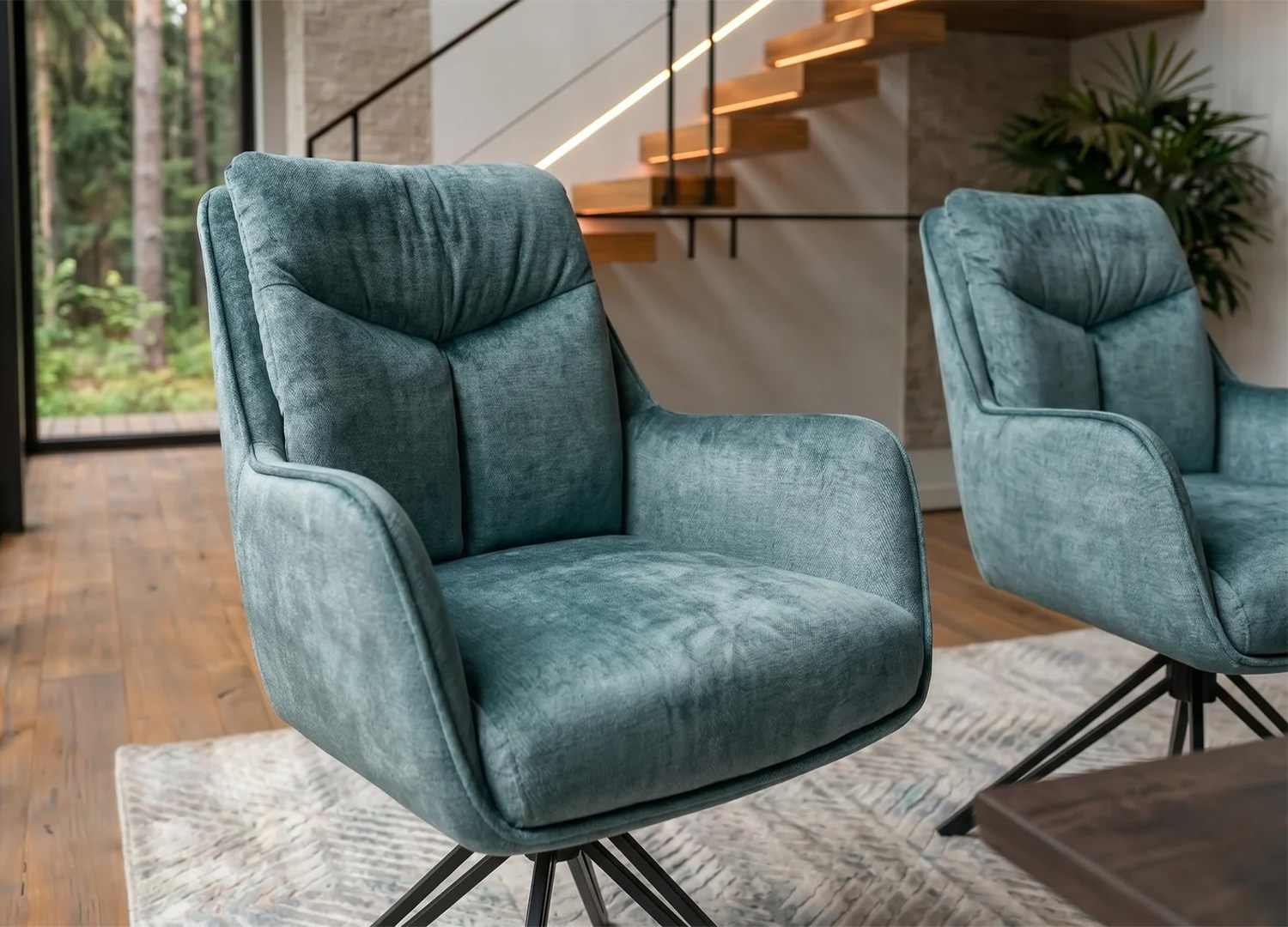 Chaise pivotante VELORA bleu pétrole en velours avec accoudoirs pour salle à manger ou bureau