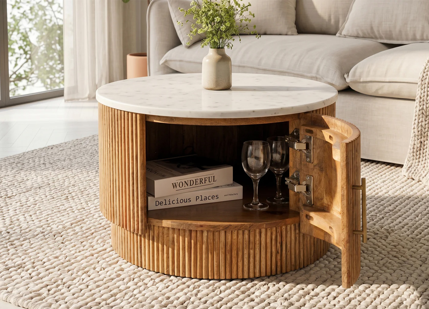 Table basse MARELLO avec porte latérale ouverte et rangement intérieur dissimulé
