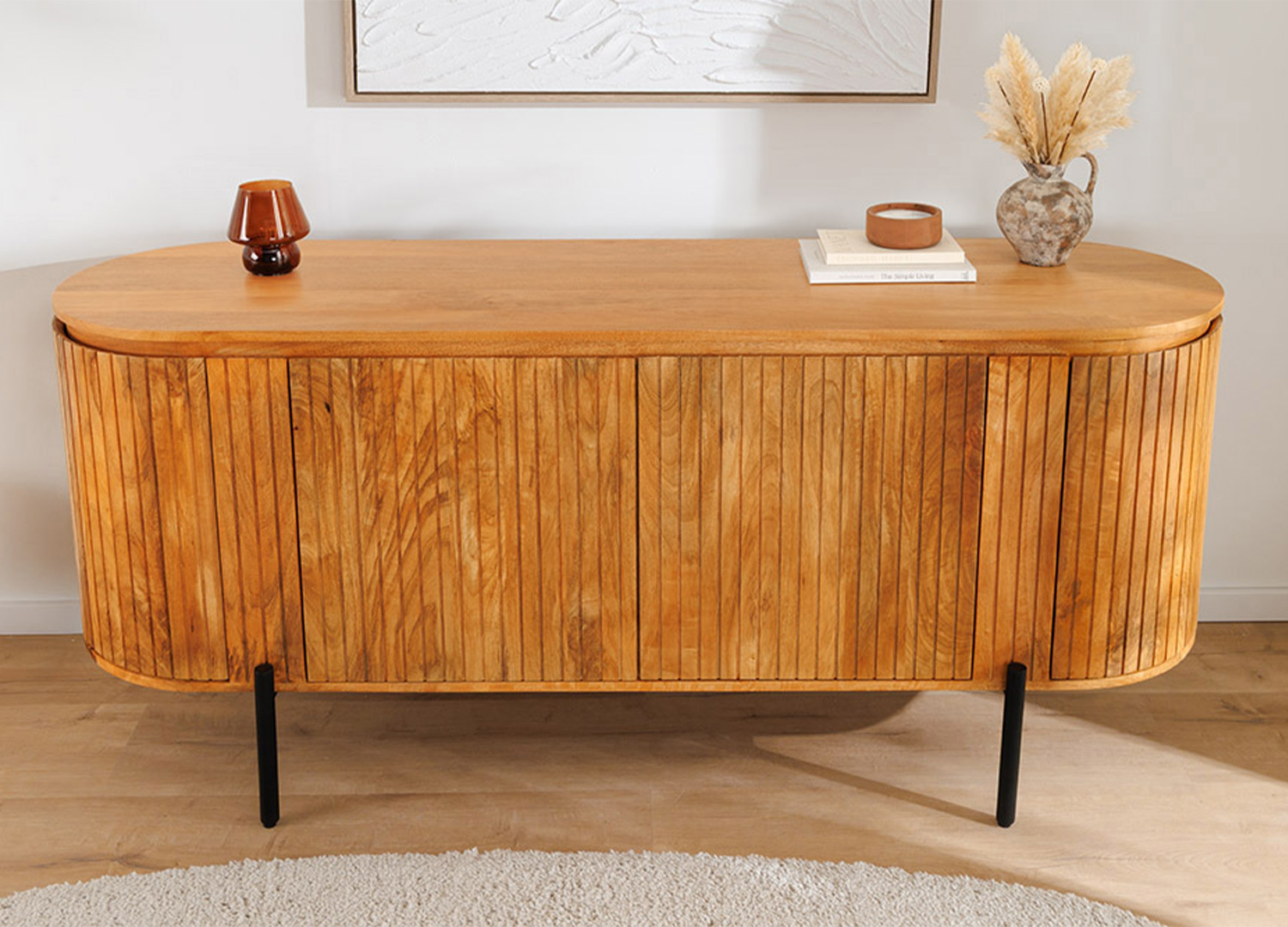 Buffet NAORI 160 cm en manguier massif naturel avec façade à lamelles et pieds noirs