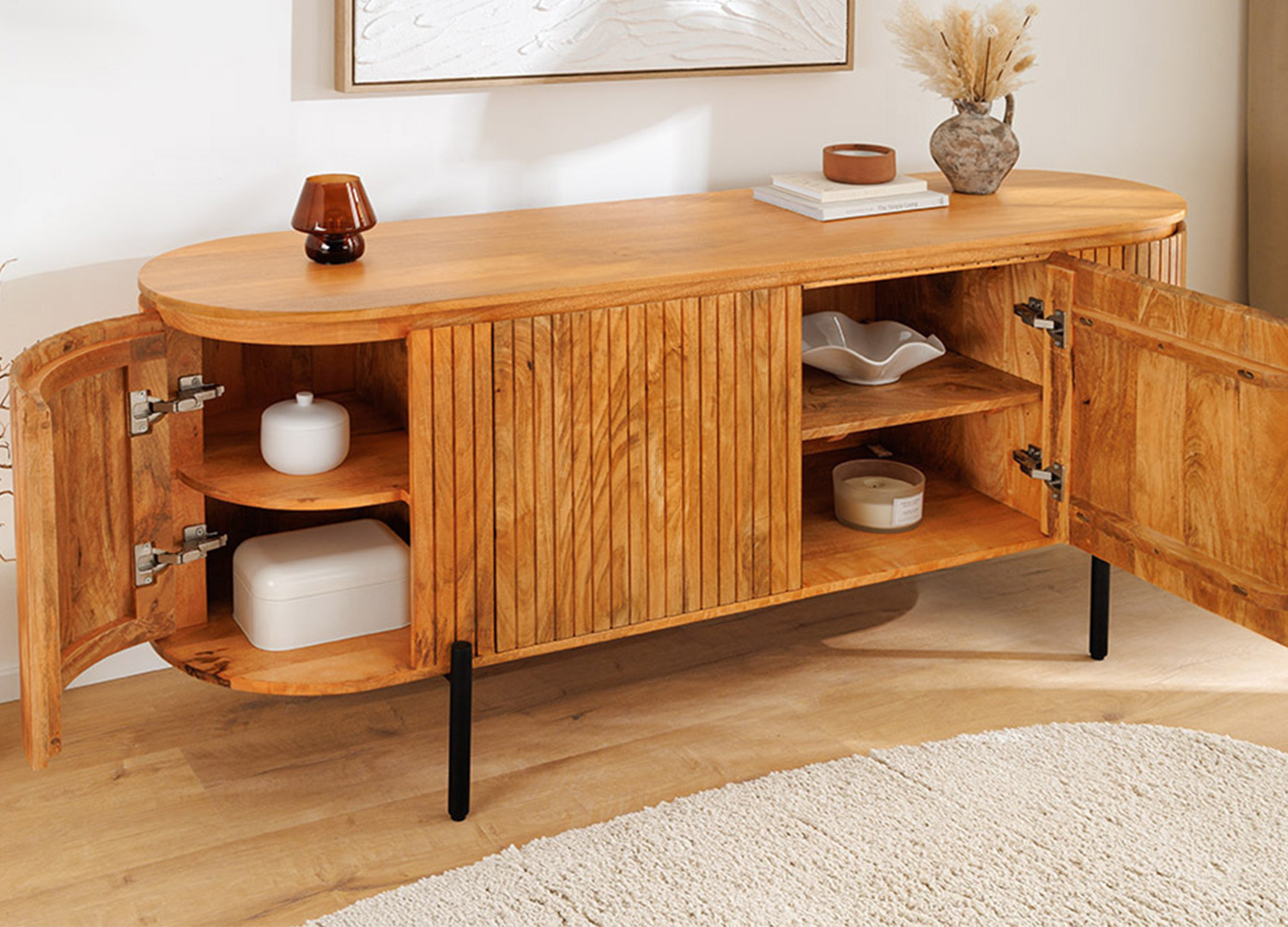 Buffet NAORI en bois de manguier avec teinte naturelle chaude et veinage apparent