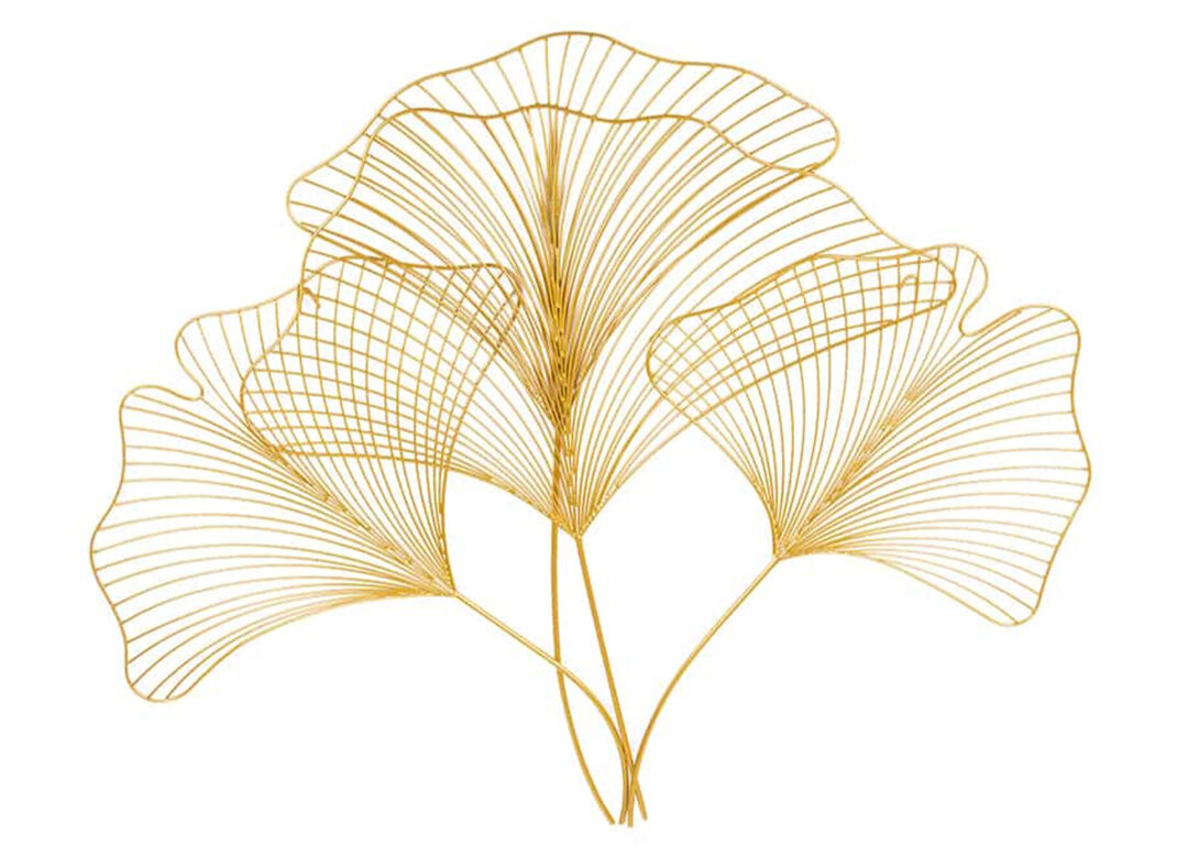 Décoration murale SYLVÉA 90 cm composée de feuilles de ginkgo en métal doré sur fond blanc