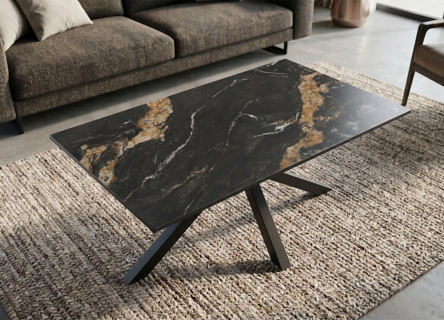 Vue du dessus du plateau en céramique noir, or et sable de la table basse KAVEN 100 cm